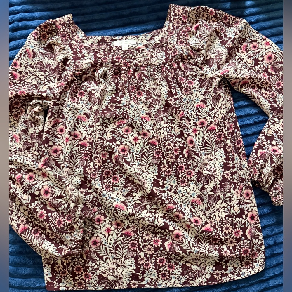 LC Lauren Conrad Burgundy Floral Blouse